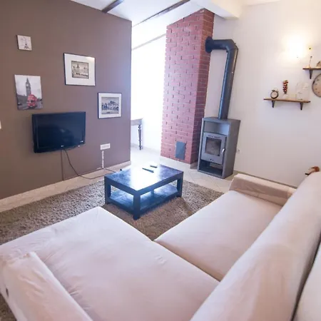 House Hotel 3*
